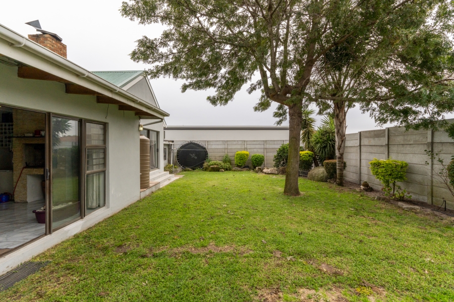 4 Bedroom Property for Sale in Rouxville Western Cape